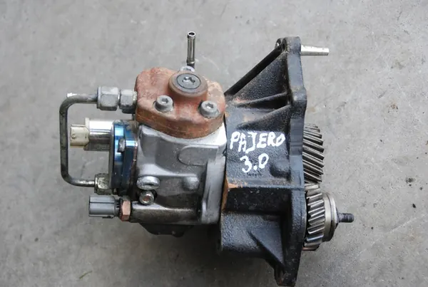Kraftstoffpumpe 3.2 DID Mitsubishi Pajero 4 image 3