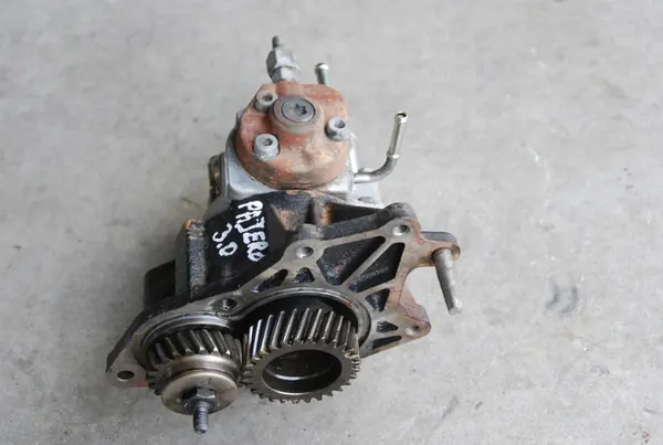 Kraftstoffpumpe 3.2 DID Mitsubishi Pajero 4 image 5