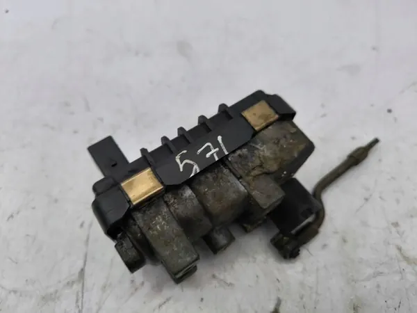 BMW 7 F01 F02 F03 F04 2009 Atuador de turbo image 1