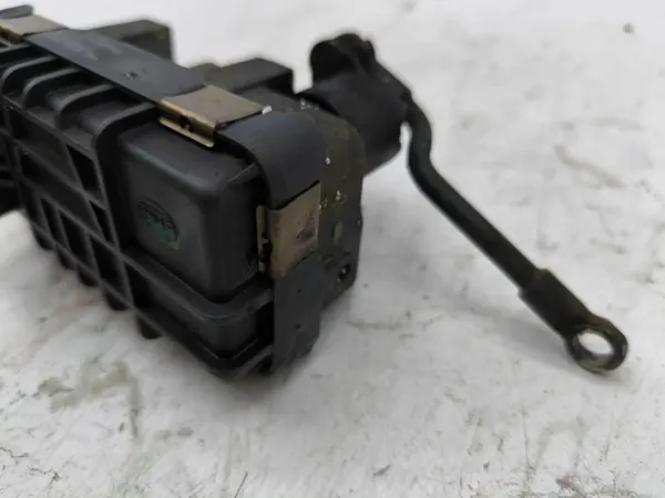 BMW 7 F01 F02 F03 F04 2009 Atuador de turbo image 5