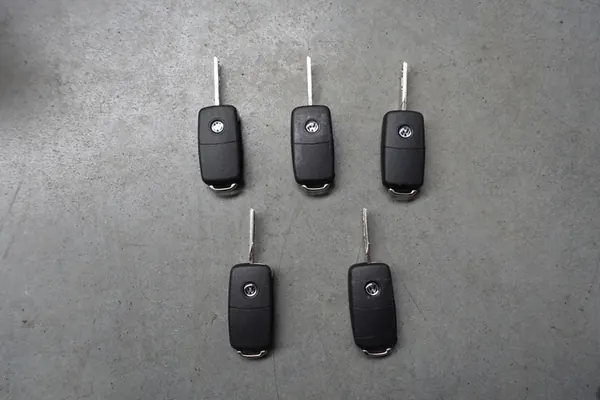 VW Beetle 5C Nyckel Fjärrkontroll 434 MHz image 2