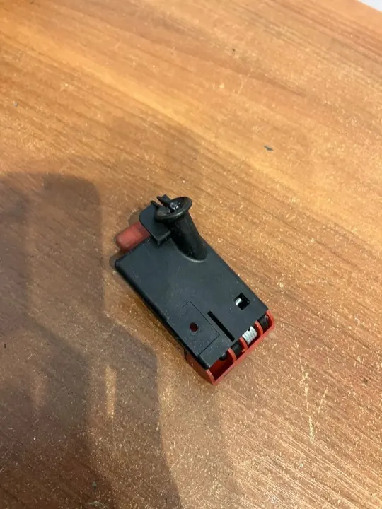 Pieza de motor Mercedes-Benz D1727 usada - OEM image 3