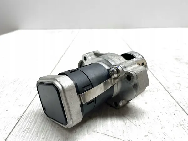 Válvula EGR Mercedes-Benz Sprinter W906 A6461420019 image 4