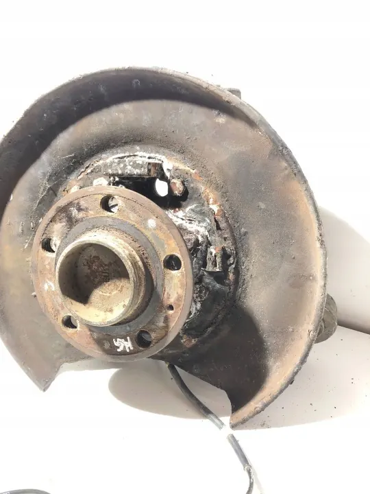 Volvo S60 2002 Moyeu Roue Arrière OEM 9200623 image 10