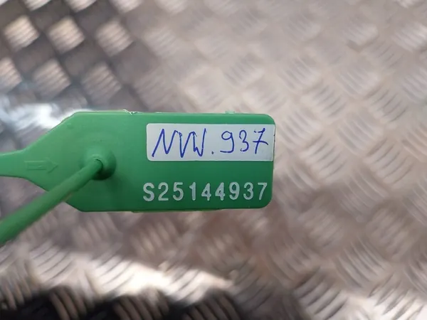 Volkswagen Touareg II 2016 Arco de Rueda Trasero Izquierdo image 6