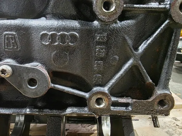 Bloco motor OEM 059103021BL 9/26 para Audi 3.0 TDI image 6