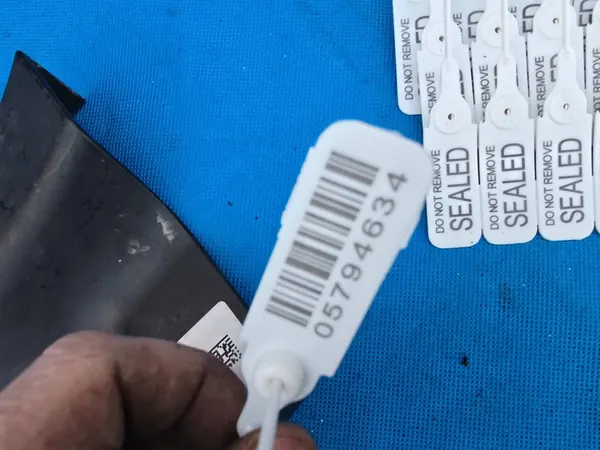 Couvercle Supérieur de Radiateur BMW M8 F91 F93 F92 8099749 image 4