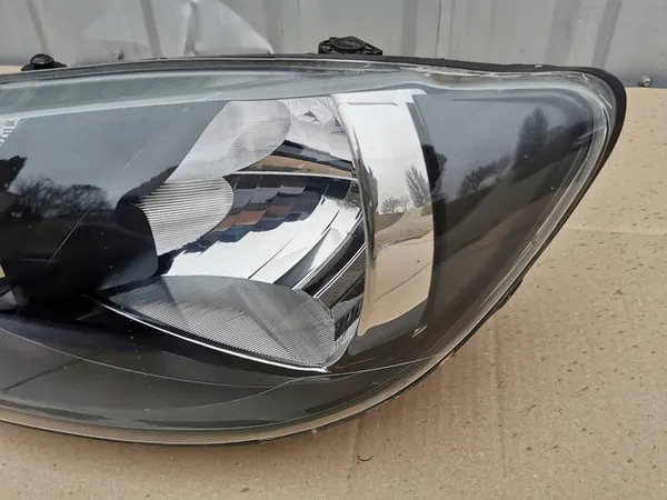 VW Caddy III Etuvasen päävalon 2K5941005B image 6