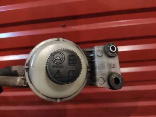 Styrreservoar OEM AB31-3R700-A FORD image 7