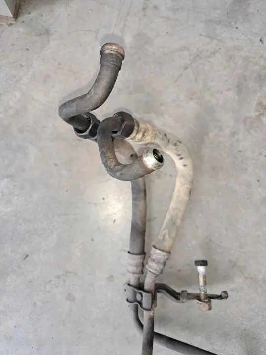 Flexibles de refroidisseur d'huile W460 Mercedes OM617 3.0D image 3