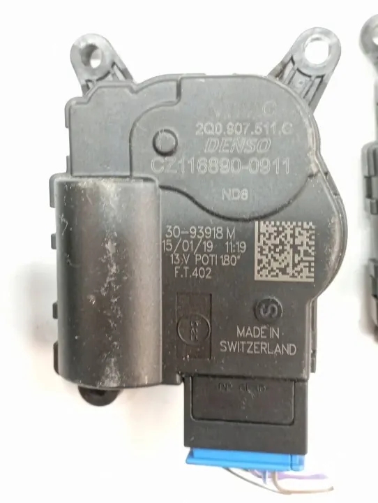 Motor de calefacción OEM 2Q0907511G para Skoda Superb III image 3