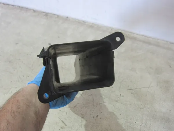 BMW X3 F25 Oikea jarrun ilmaputki OEM 7210486 image 5