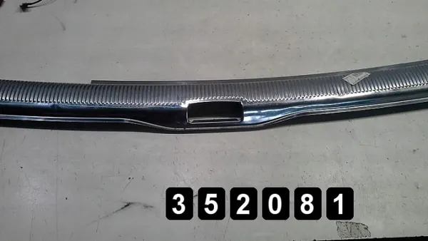 Pièce de Formage VW OEM AM-352081 pour Passat image 2