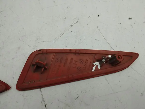 Toyota C-HR I 2017 Takavalosarja image 8