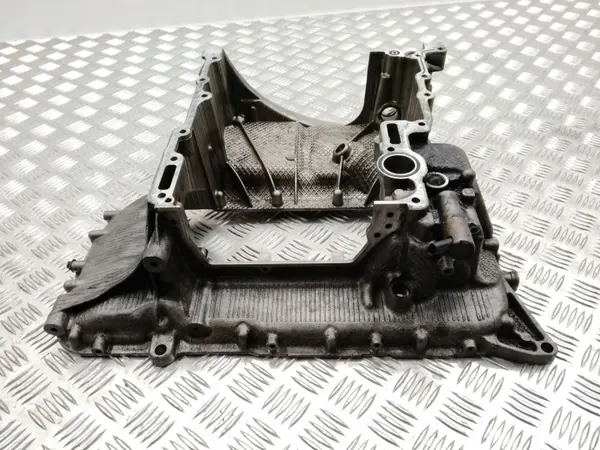 Cárter de aceite usado OEM 059103601CD Audi 3.0 TDI image 4