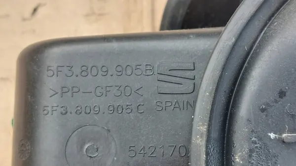 Bränsletanklock SEAT LEON III 5F 5F3809905B image 3