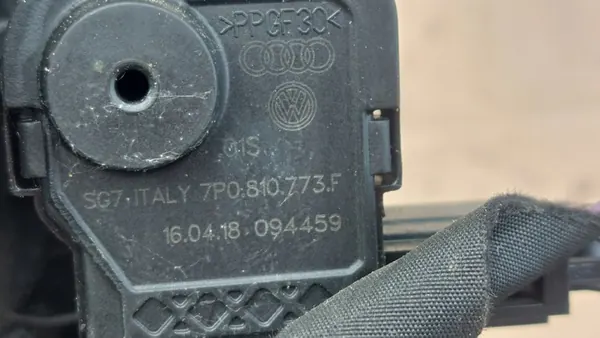 Bränsletanklock SEAT LEON III 5F 5F3809905B image 8