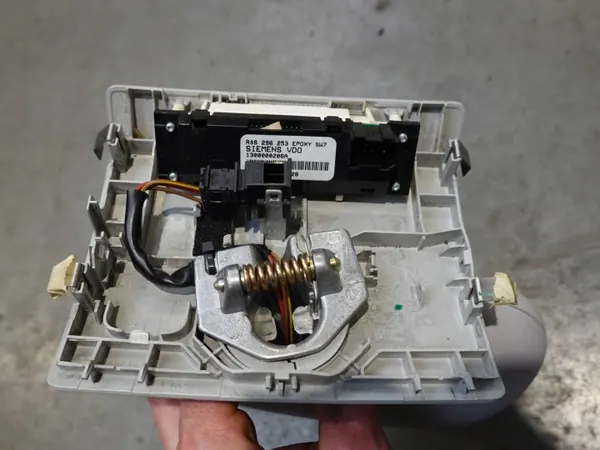 OEM 1Y0857511E VW Beetle Taustapeilin Kotelo image 3