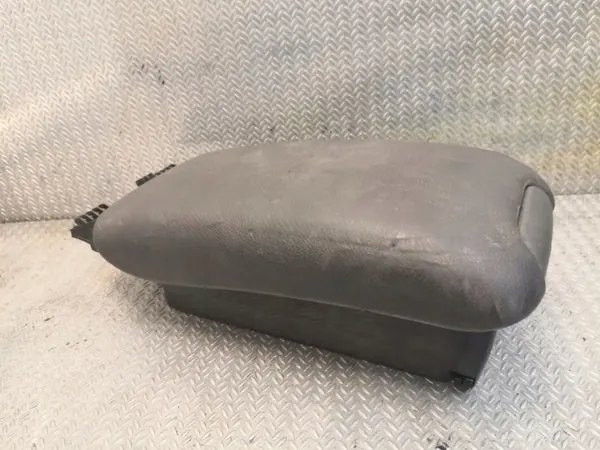 Mercedes-Benz C W203 middenconsole armsteun OEM MDY17473 image 2