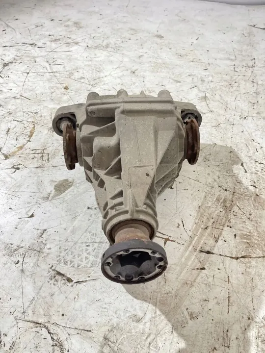Audi Q7 Hinterachsdifferential OEM 4460310019 image 3