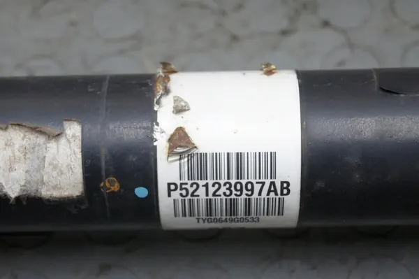 Drivaxel Jeep Grand Cherokee WK2 Summit 3.0 CRD 52123997AB image 3