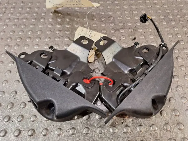 Lukko Vasen Oikea OEM S25062473 Peugeot 308 CC image 4