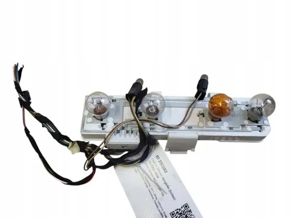 Conector farol traseiro OEM 1Z5945258 Skoda Octavia II image 2