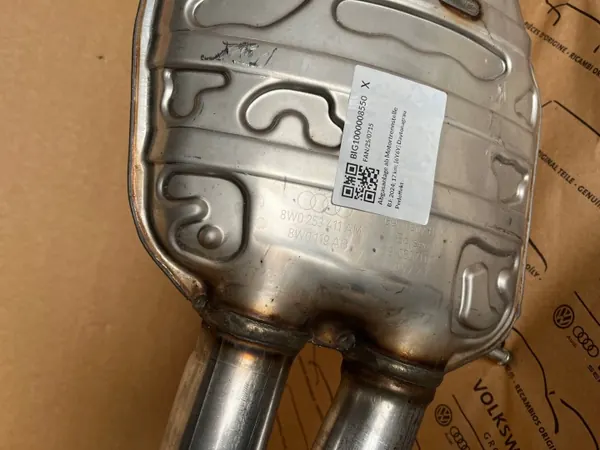 Tubo de escape Audi A4 S4 B9 3.0TFSI OEM 8W0253411AM image 4