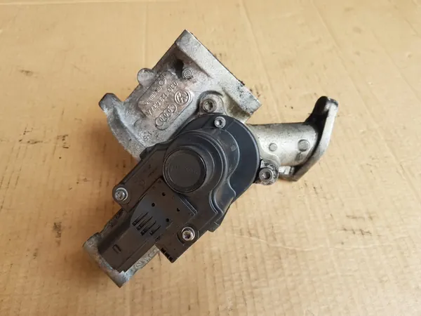 Kokonainen EGR-venttiili 1.9 TDI 105HV BLS VW Audi Seat Skoda - 03G131501N image 8
