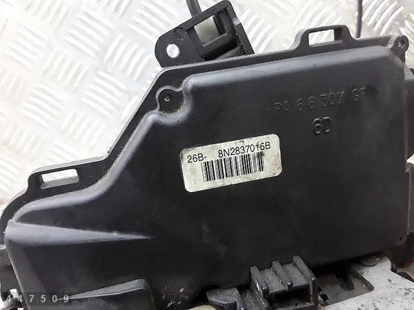 Bloqueo Audi TT 2002 8N2837016b image 6