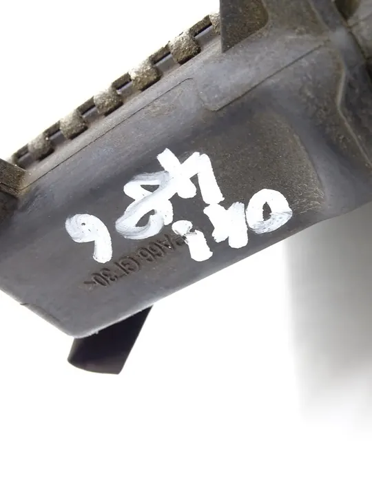 Radiador de agua VW Tiguan I 2.0 TDI 5N0121253Q image 5