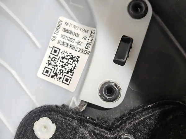 Linker Achterdeurpaneel OEM 5E6867211 Skoda Octavia image 4
