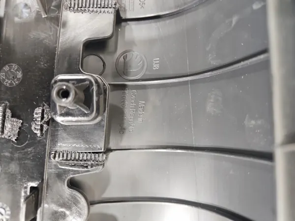 Linker Achterdeurpaneel OEM 5E6867211 Skoda Octavia image 6