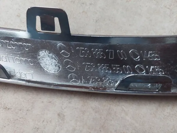 Acabamento Cromado do Para-choque Esquerdo Dianteiro - Mercedes GLC W253 image 10