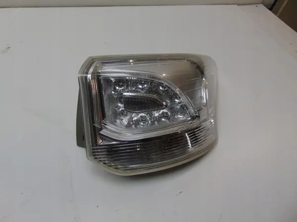 Lámpara LED trasera derecha Mitsubishi Outlander III 8330A790 image 2