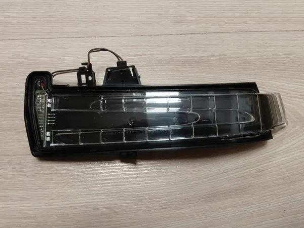 Clignotant Miroir Gauche Mercedes OE - W176 W246 W204 image 4