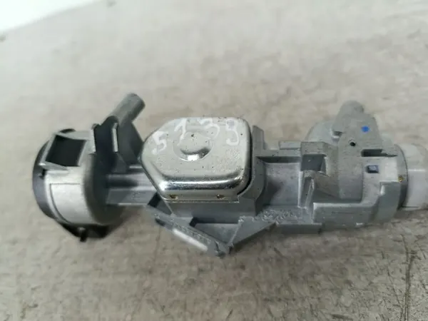 Mazda 3 I Lift 1.6CD OEM 3M51-3F880-AC Usado image 6