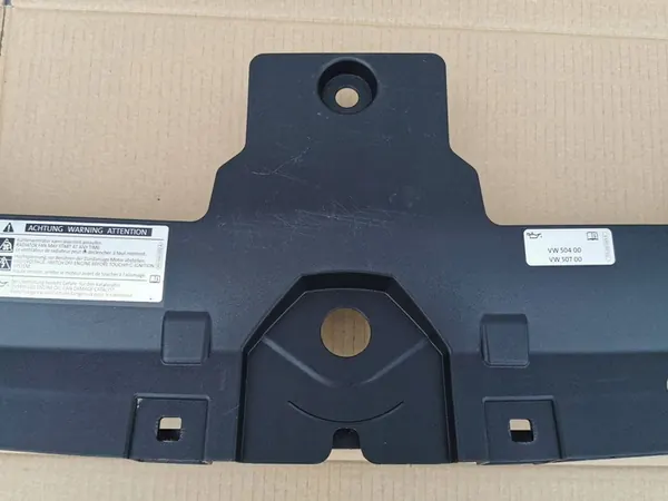 VW Touareg III Ylä Etusuoja 760853819D image 5