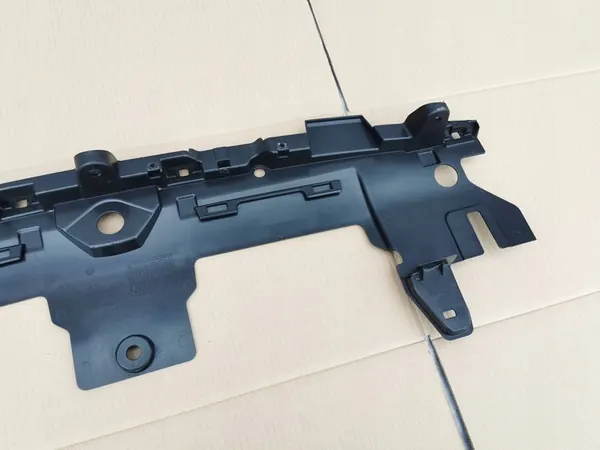 VW Touareg III Ylä Etusuoja 760853819D image 9