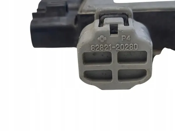 Tesla Model S Fläktstyrningsmodul OEM 82821-20280 image 5