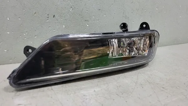 Farol Halógeno Esquerdo Frontal TYC Volkswagen Passat B7 OEM 1911021062 image 2