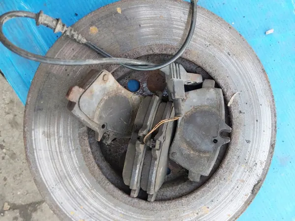 Disques et plaquettes avant Mercedes W169 A-Class OEM image 4