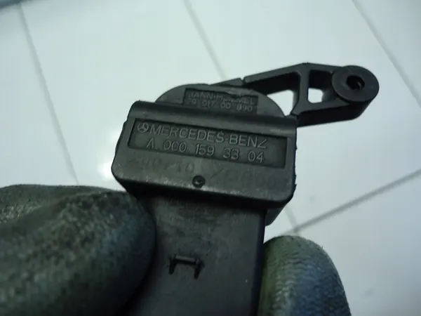 Capteur de température de carburant MERCEDES A W169 B 2.0CDI 2.2CDI A0001593304 image 2