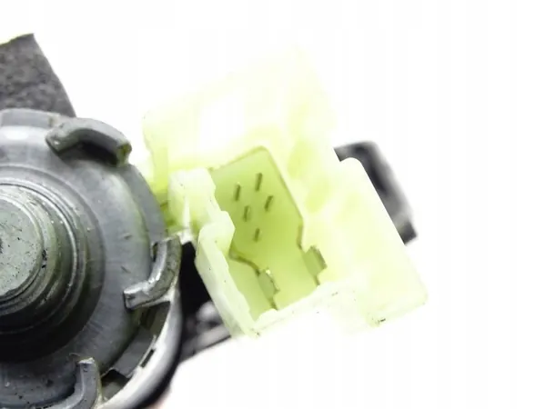 VW Passat B8 Schiebedachmotor OEM 3G9877795F image 4