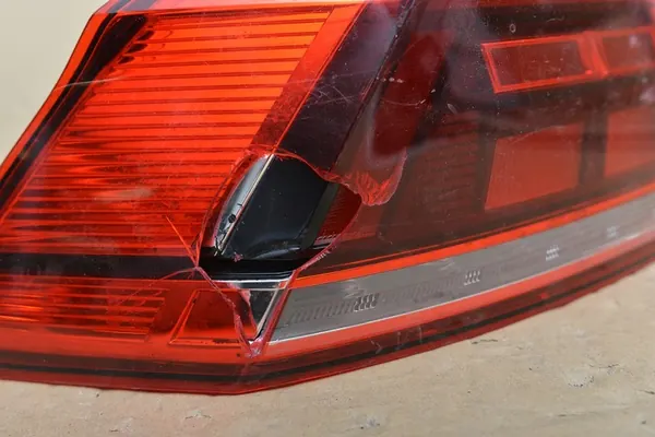 VW PASSAT B8 LIFT SEDÁN LUZ LED TRASERA IZQUIERDA 3G5945095H image 3