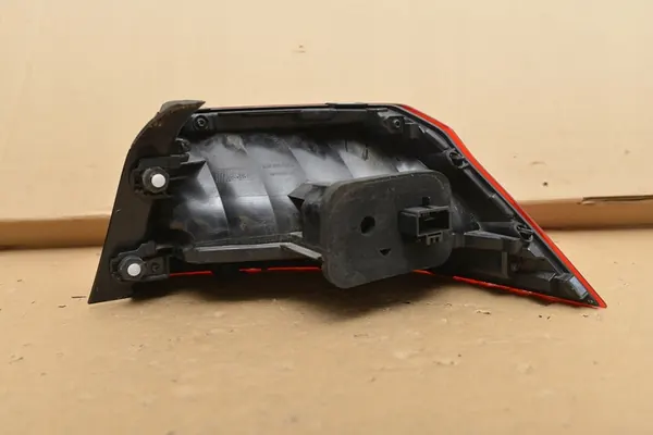 VW PASSAT B8 LIFT SEDÁN LUZ LED TRASERA IZQUIERDA 3G5945095H image 6