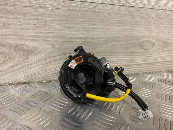 SUBARU FORESTER V Airbag Klokveer 2019-2024 OEM 83111AL250 image 2