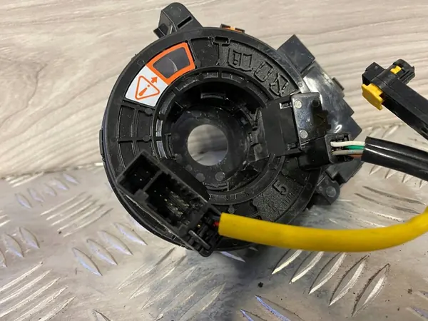 SUBARU FORESTER V Airbag Klokveer 2019-2024 OEM 83111AL250 image 3