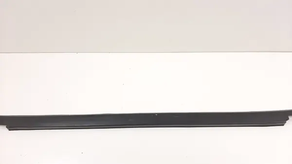 Moldura de pilar Mercedes-Benz OEM MAM6265 - Usado image 4