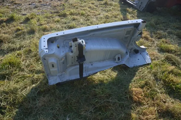 Para-lamas traseiro esquerdo usado OEM 68302725AD PW7 Wrangler JL image 4